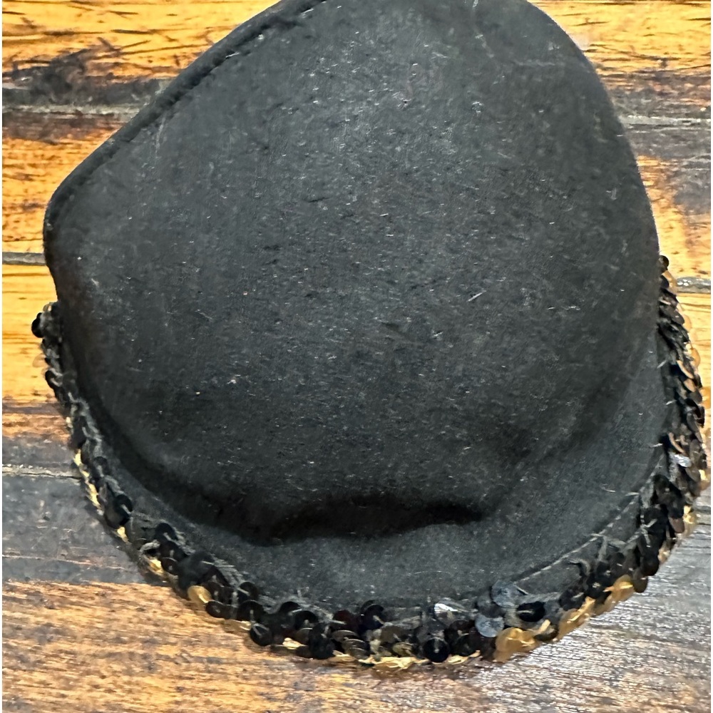 Vintage Black Hat